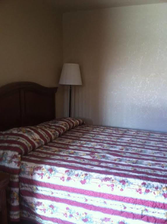 White Mountain Motel Springerville Екстериор снимка
